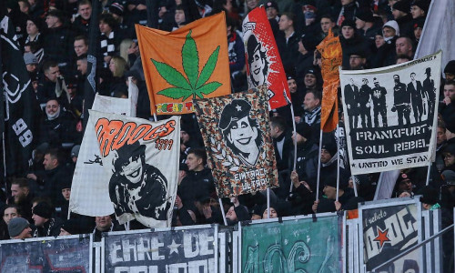 Fans von Eintracht Frankfurt (Archiv)