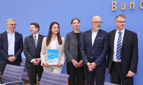 Gemeinschaftsdiagnose Herbst 2025 der Wirtschaftsforschungsinstitute am 25.09.2025