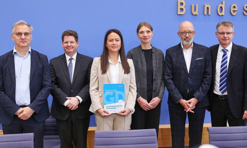 Vorstellung Gemeinschaftsdiagnose Herbst 2025 der Wirtschaftsforschungsinstitute am 25.09.2025