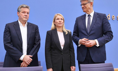 Dirk Rompf, Evelyn Palla und Patrick Schnieder am 22.09.2025