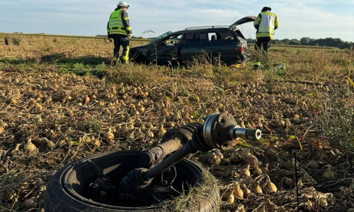 Das verunfallte Fahrzeug (Archiv)