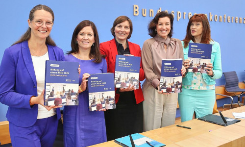 Vorstellung der OECD-Studie Bildung auf einen Blick 2025 am 09.09.2025
