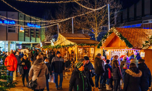 Auf dem Wolfsburger Weihnachtsmarkt soll es auch 2026 wieder Kreativhütten geben.