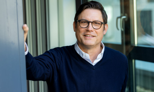 Ansgar Gessner, geschäftsführender Vorstand der Maecenata Stiftung, ist als Keynote-Speaker beim BRAWO Stiftungstag 2026 dabei.