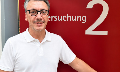 Dr. Esteban berät zu möglichen Ursachen und Therapieansätzen.