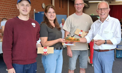 In Isenbüttel wurden die Jubiläumsspender ausgezeichnet.