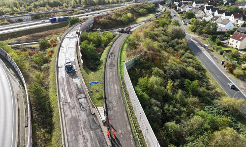 Arbeiten im Autobahndreieck Braunschweig-Südwest.