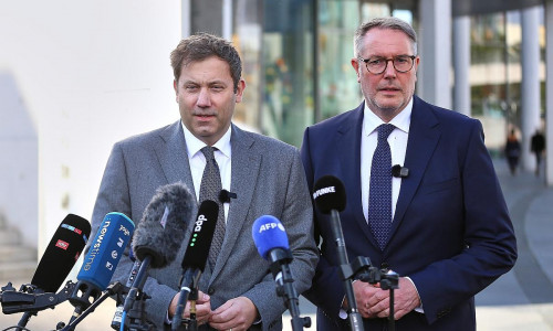 Lars Klingbeil und Alexander Schweitzer am 13.10.2026