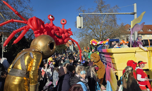 Der größte Karnevalsumzug Norddeutschlands ist wieder in Braunschweig unterwegs. 