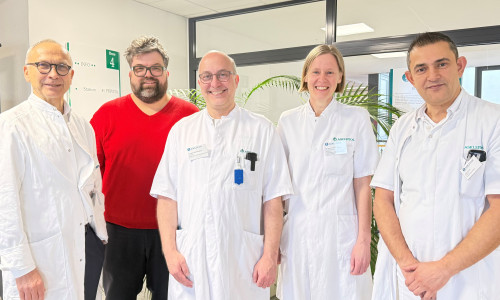 Freuen sich über die Kooperation: Chefarzt Prof. Dr. Karl Jürgen Oldhafer, Asklepios Regionalgeschäftsführer Harz, Florian Nachtwey, Chefarzt Dr. Udo Kronberg, Ärztliche Direktorin Dr. Larissa Henze und Chefarzt Sharif Daudi (v. li.).