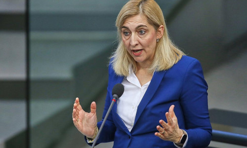 Nina Warken am 25.02.2026