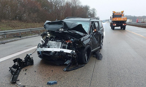 Verunfallter PKW (Archiv)