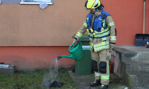 Beim Brand kam auch ein "Kleinlöschgerät" zum Einsatz.