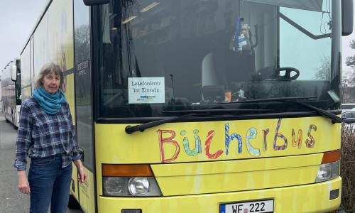 Kinderbuchillustratorin Silke Brix begeisterte Kinder mit Lesungen, Zeichenvorführungen und spannenden Einblicken in Literatur und Geschichte.