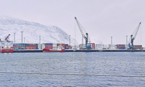 Container im Hafen von Nuuk auf Grönland (Archiv)