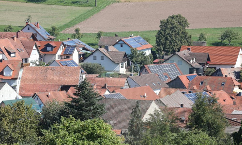 Häuser in einem Dorf (Archiv)