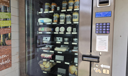 Wie hier in Denkte kann an Regiomaten rund um die Uhr eingekauft werden.