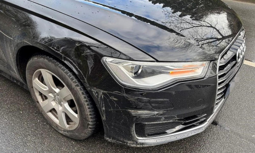 Beschädigter Audi (Archiv)