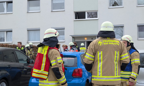 Feuerwehr, Polizei und Rettungsdienst rückten am heutigen Dienstag zu einem Einsatz in die Melanchthonstraße aus