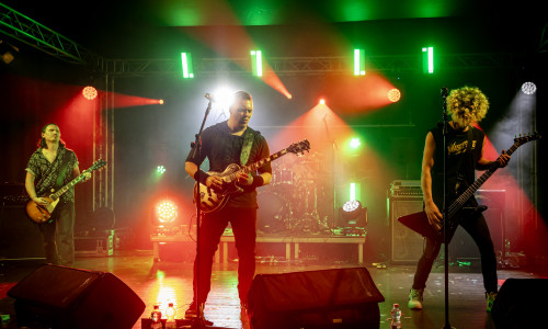 Wastegeate heizten dem Publikum beim Helmfest-Warmup ein.