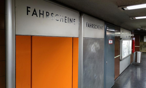 Entfernter Fahrscheinautomat (Archiv)