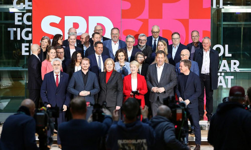 Gruppenfoto nach SPD-Krisensitzung (Archiv)