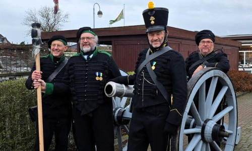 Das Feldcorps mit Andreas Behrendt, Peter Diedrich, Michael Golz und Thomas Musahl (v. li.).