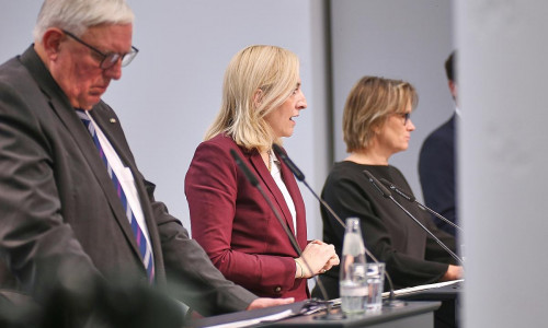 Laumann, Warken, Schlotzhaue (Archiv)