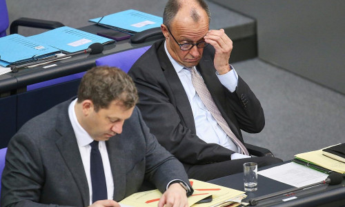 Lars Klingbeil und Friedrich Merz (Archiv)