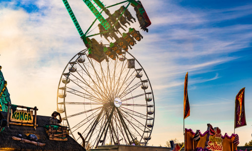 Sich von Konga durch die Luft wirbeln lassen, oder doch lieber den romatischen Abendblick über Braunschweig im Riesenrad? 