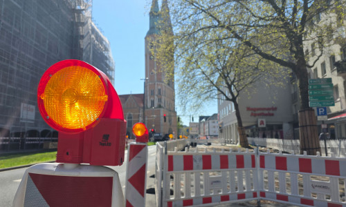 Nicht nur die Dauerbaustellen (wie hier am Hagenmarkt) werden während der Sommerferien das Braunschweiger Stadtbild prägen.