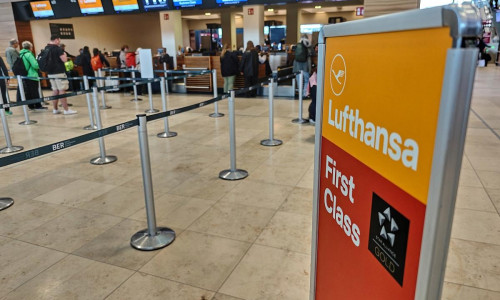 Lufthansa-Schalter am 13.04.2026