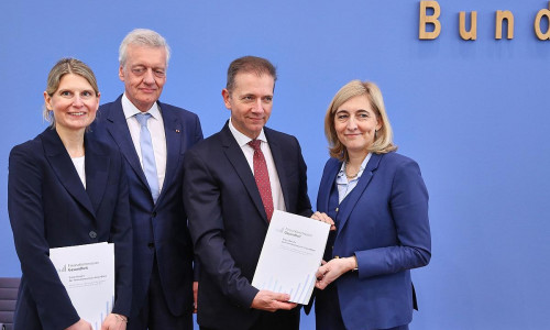 Gesundheits-Kommission legt Vorschläge vor am 30.03.2026