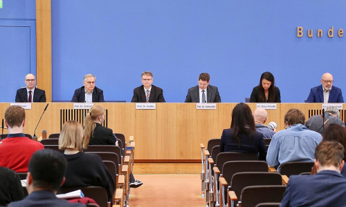 Vorstellung Gemeinschaftsdiagnose der Wirtschaftsforschungsinstitute Frühjahr 2026 am 01.04.2026