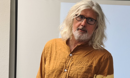 Joachim Masannek liest und erzählt die Geschichten der Wilden Kerle in der Stadtbibliothek Salzgitter-Bad.