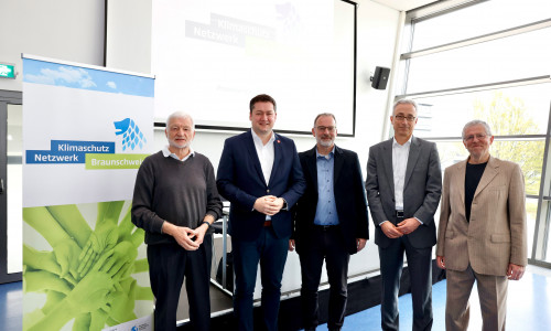 Olav Hohmeyer (v.l.), Thorsten Kornblum, Manfred Krafczyk, Volker Lang und Michael Fuder.