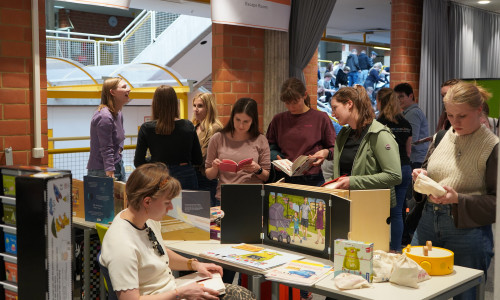 Die Messe bietet viele Geräte, Medien und Ausstattung zum Entdecken.