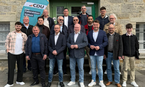 Die Teilnehmer der Aufstellungsversammlung.