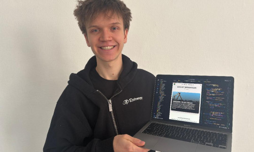 Er hat neben der eigenen Abiturvorbereitung monatelang die neue Homepage www.wendessen.de programmiert: Ennio Marke.