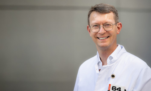 Dr. Erik Chankiewitz ist Experte beim thema Grauer Star.