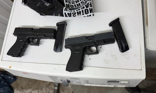 Illegal eingeführte Waffen (Archiv)