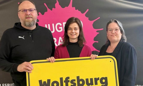 Die Kinderbeauftragten: (v.l.) Viktor Stuckert (Fallersleben/Sülfeld), Katrin Dedolf (Stadt Wolfsburg) und Sandra Jördens (Mitte-West).