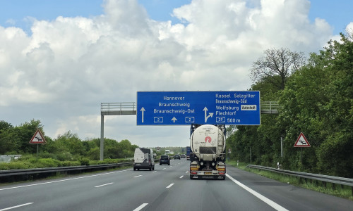 Beim Kreuz Wolfsburg/Königslutter ereignete sich der Unfall, bei dem der Beschuldigte starb.