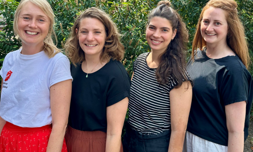 Christina Schmidt, Lea Simon, Anna Schlickwei und Sandra Klenner, arbeiten als Respekt Coaches an Braunschweiger Schulen.