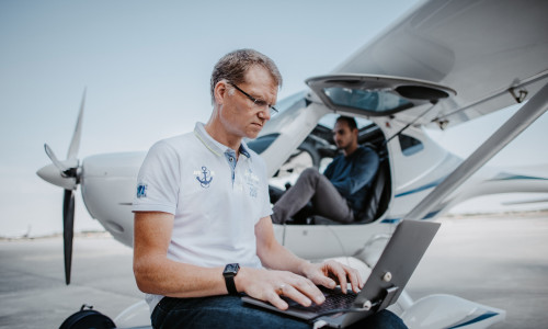 Am Research Airport Braunschweig sind mehr als 40 Institute und Unternehmen in der Forschung und Entwicklung tätig. Darunter auch die messWERK GmbH für Mess- und Anzeigetechnik.