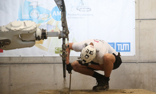 In einem Pilotprojekt haben die Forscher die Arbeit auf einer digitalen Baustelle mit der Arbeit auf einer herkömmlichen Baustelle verglichen.