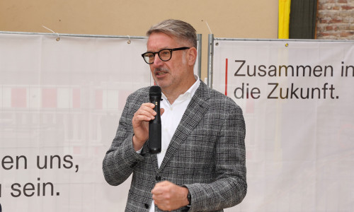 "Gerold Leppa genießt in der Braunschweiger Wirtschaft einen exzellenten Ruf", erklärte Ratsherr Claas Merfort (nicht im Bild) jetzt während der Debatte.. 