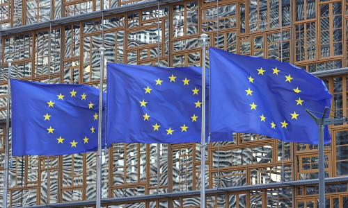 EU-Fahnen am 19.06.2026