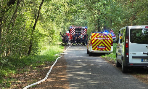 Die Feuerwehr an der Einsatzstelle (Archiv)