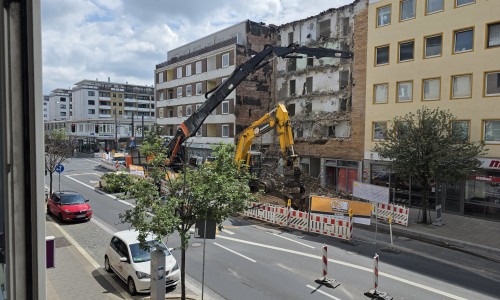 Am Steinweg weichen drei Gebäude für das Schlosscarree.